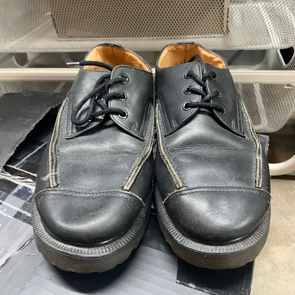 VINTAGE DR. MARTENS CHUNKY PLATFORM SHOE MADE IN ENGLAND MEN’S 6 WOMEN’S 8 BLACK